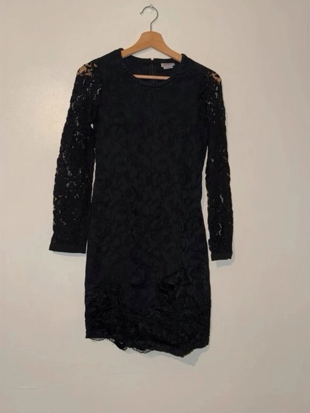 Classic Black Lace Long-Sleeve Sheath Dress
